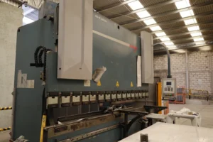 Doblez CNC Doblez CNC